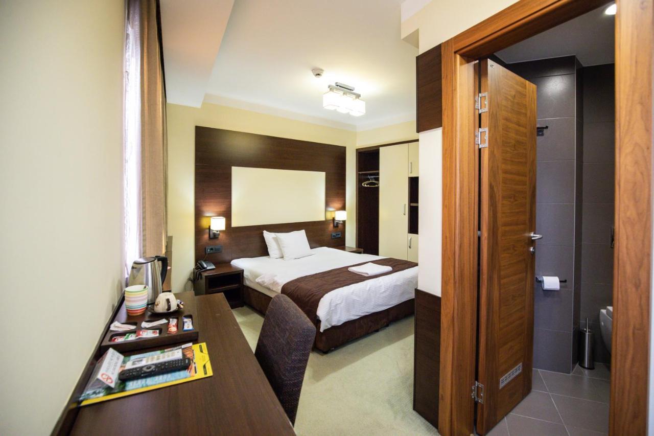 Boutique Hotel Golden Star Tuzla Exterior photo