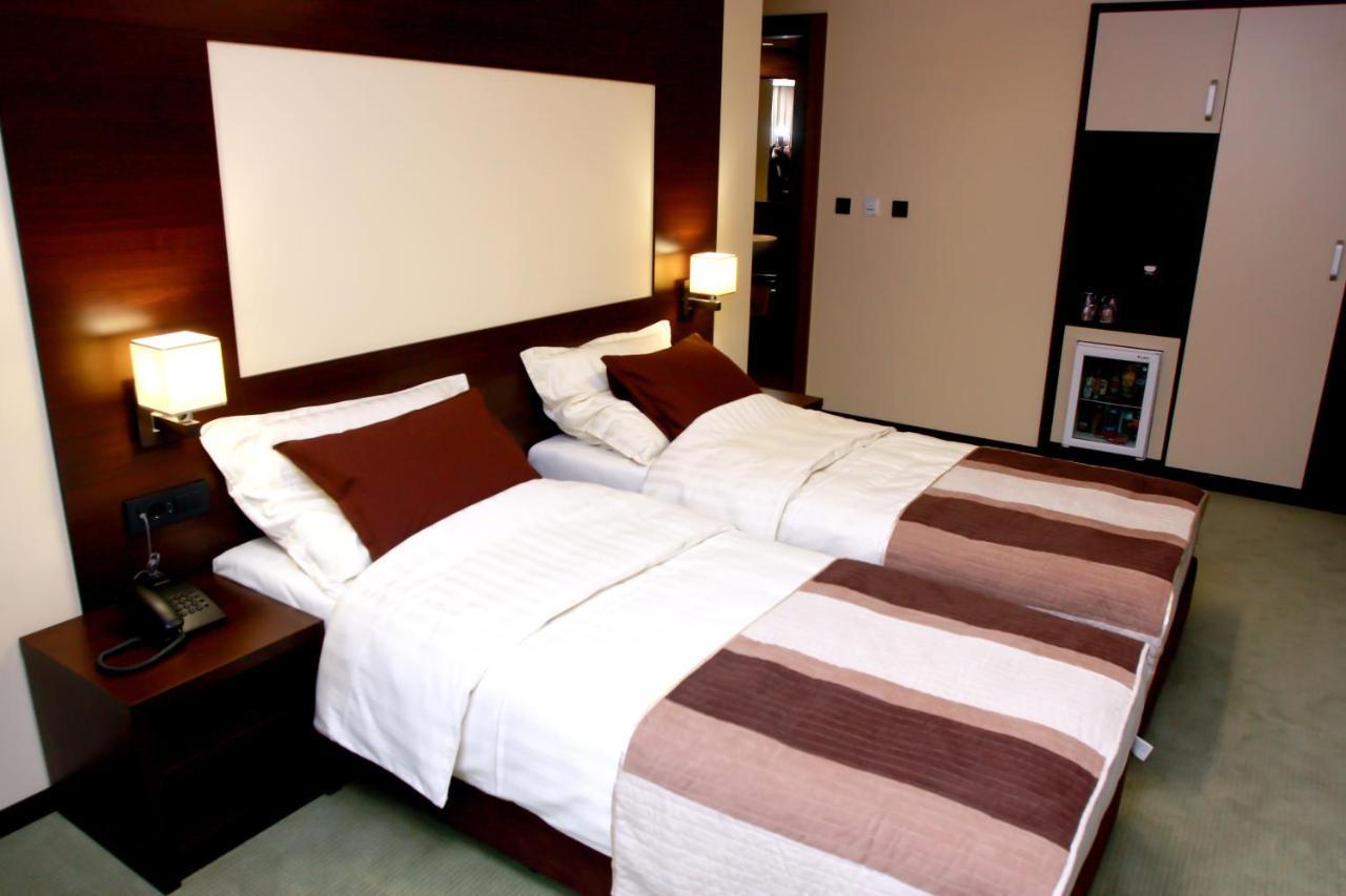 Boutique Hotel Golden Star Tuzla Room photo