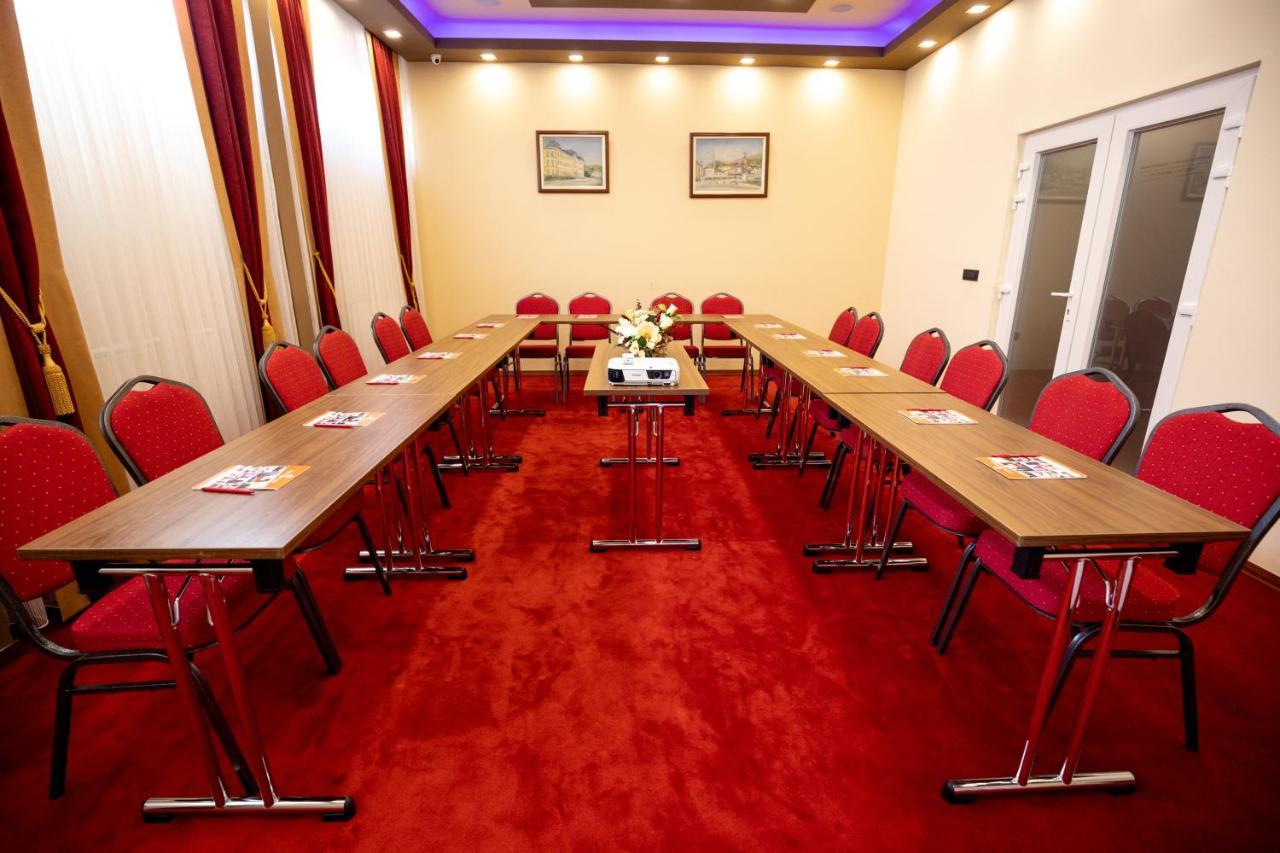 Boutique Hotel Golden Star Tuzla Exterior photo