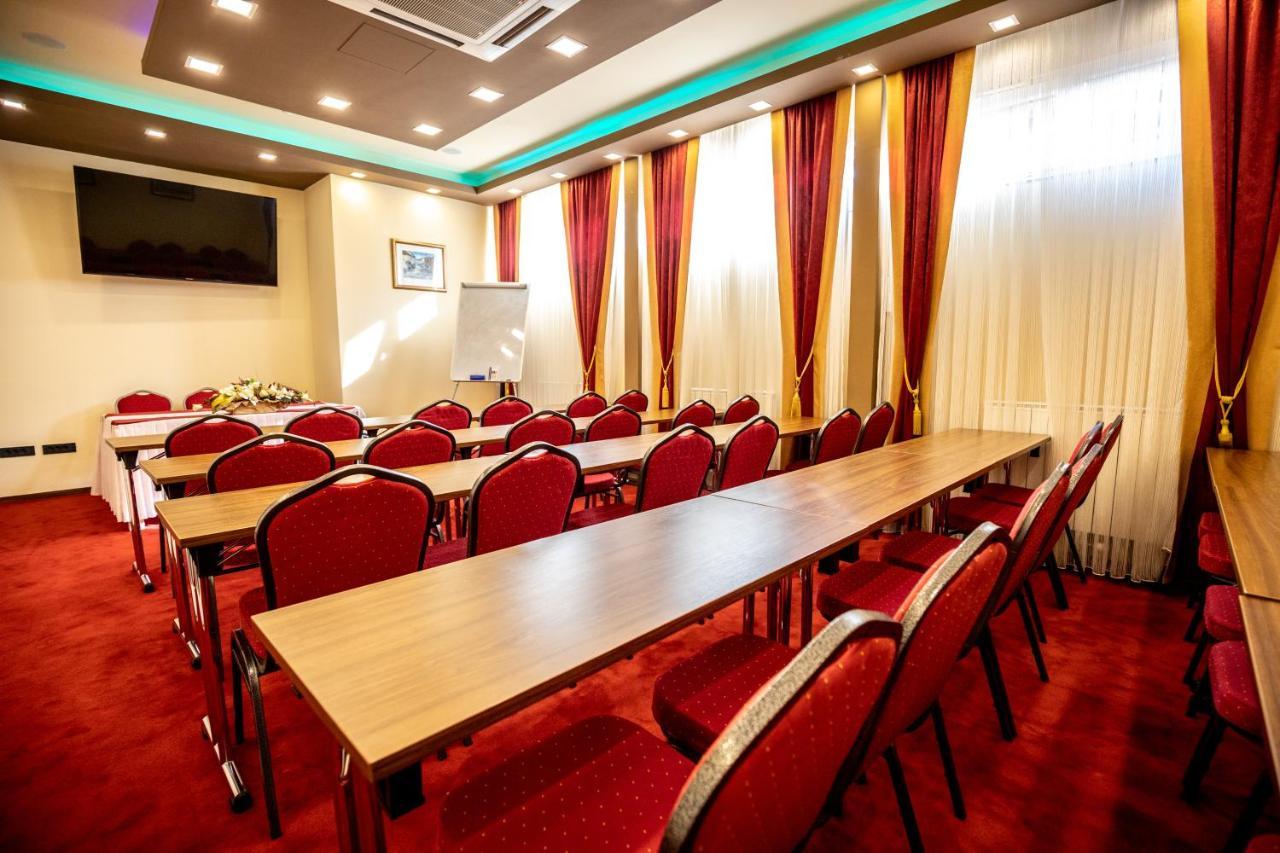 Boutique Hotel Golden Star Tuzla Exterior photo